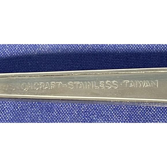 Customcraft Stainless 7 1/8" Place Oval Soup Spoon Fleur-de-Lis Pattern (CUS3) - Picture 7 of 9